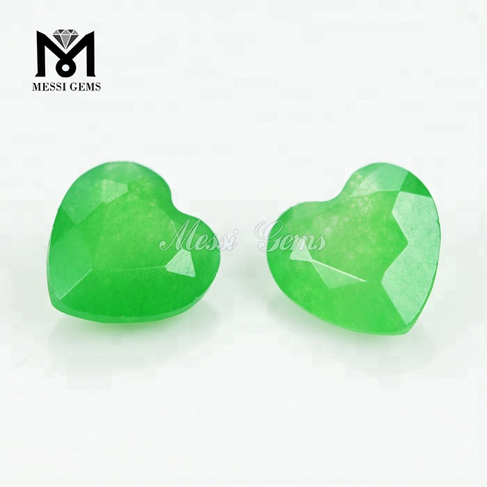 Factory Wholesale Heart Shape 12*12mm Natural Green Jade Stone
