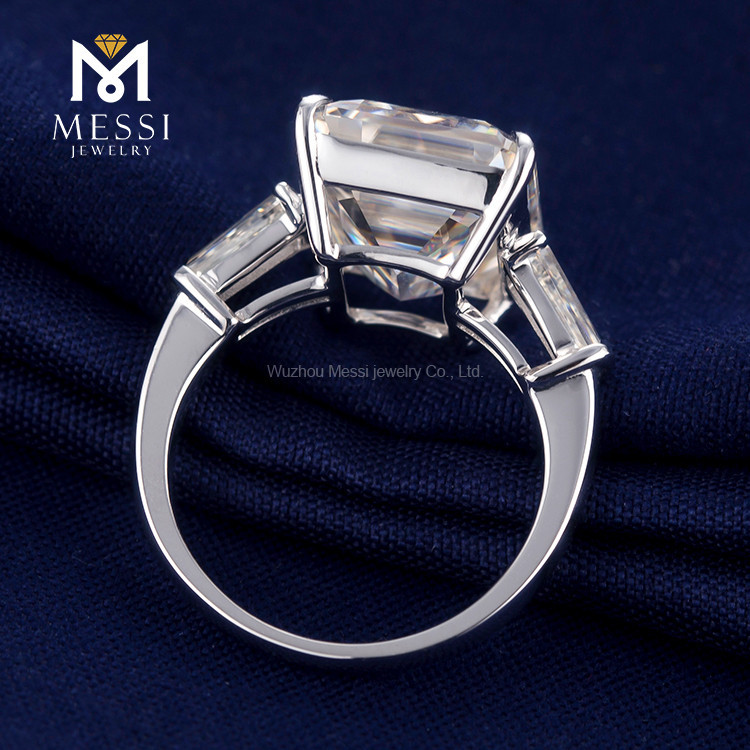 three stone wedding ring