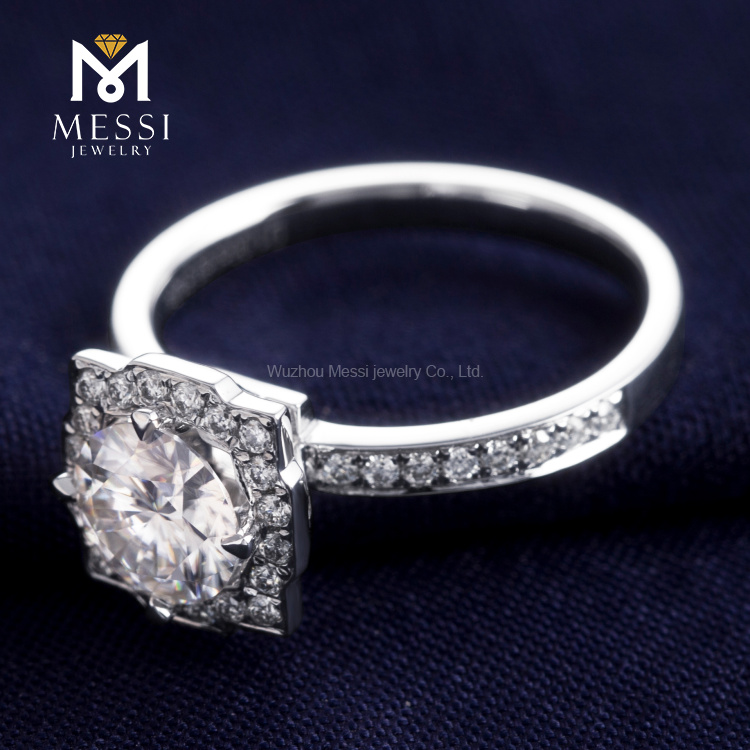1ct Moissanite Wedding Ring