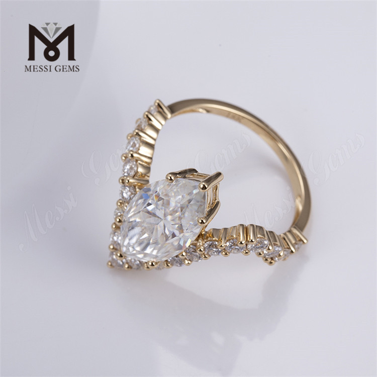 Unveiling Disputationi pulchritudo IV Carat Lab Diamond Pectus MAR IIDMONDEO