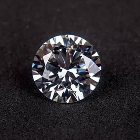 Moissanite vs lab diamond vs natural diamonds